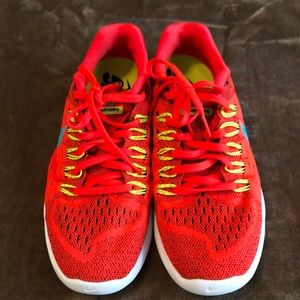 Nike Running Tennis Shoe